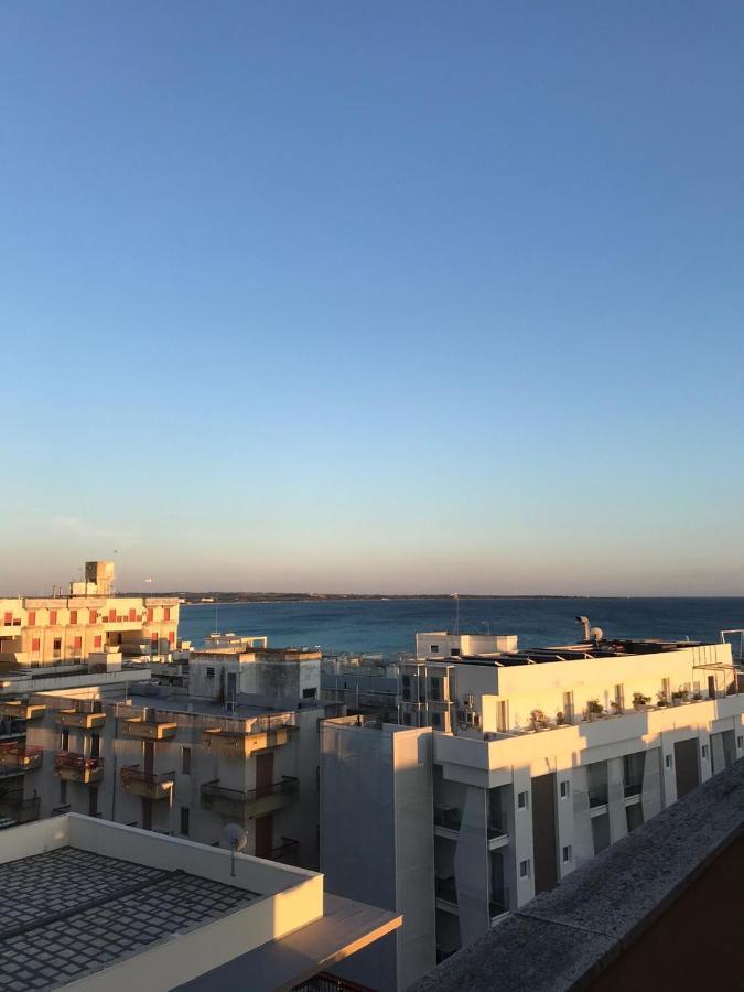 Апартаменты Attico In Riva Al Mare Галлиполи Экстерьер фото