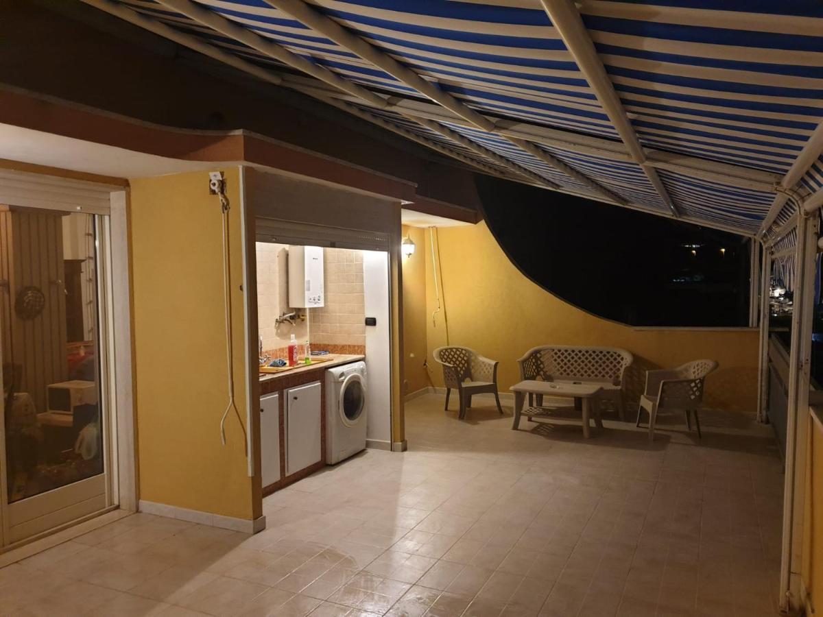 Апартаменты Attico In Riva Al Mare Галлиполи Экстерьер фото